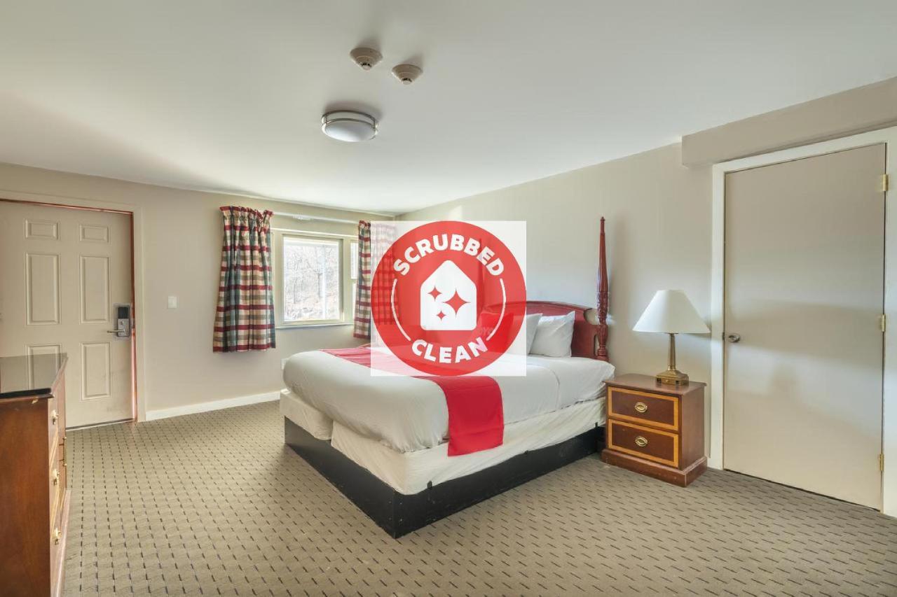 Oyo Hotel Malden Ma Broadway エクステリア 写真