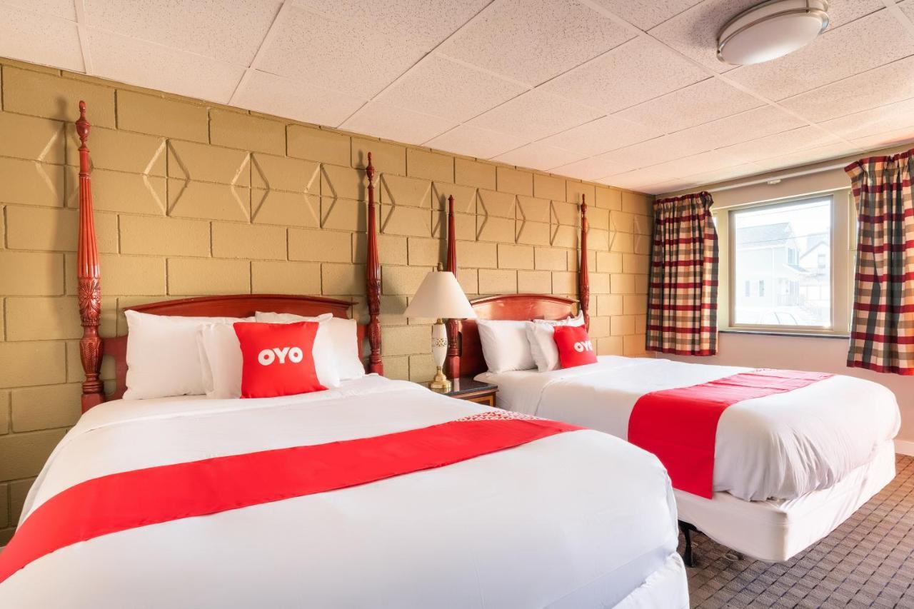 Oyo Hotel Malden Ma Broadway エクステリア 写真